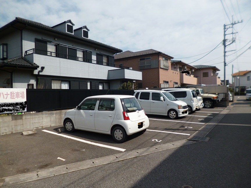 コハナ駐車場 外観